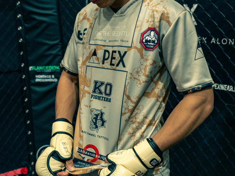 Gavin Luijendijk x APEX — The Desert Sakura Walkout Kit
